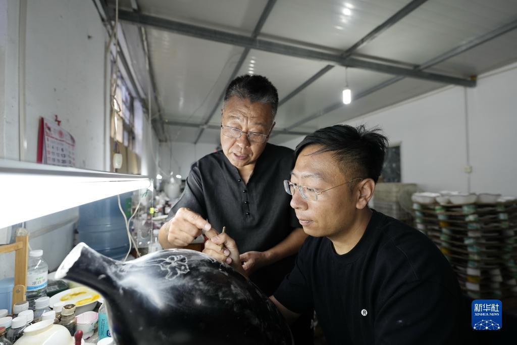12博手机版首页